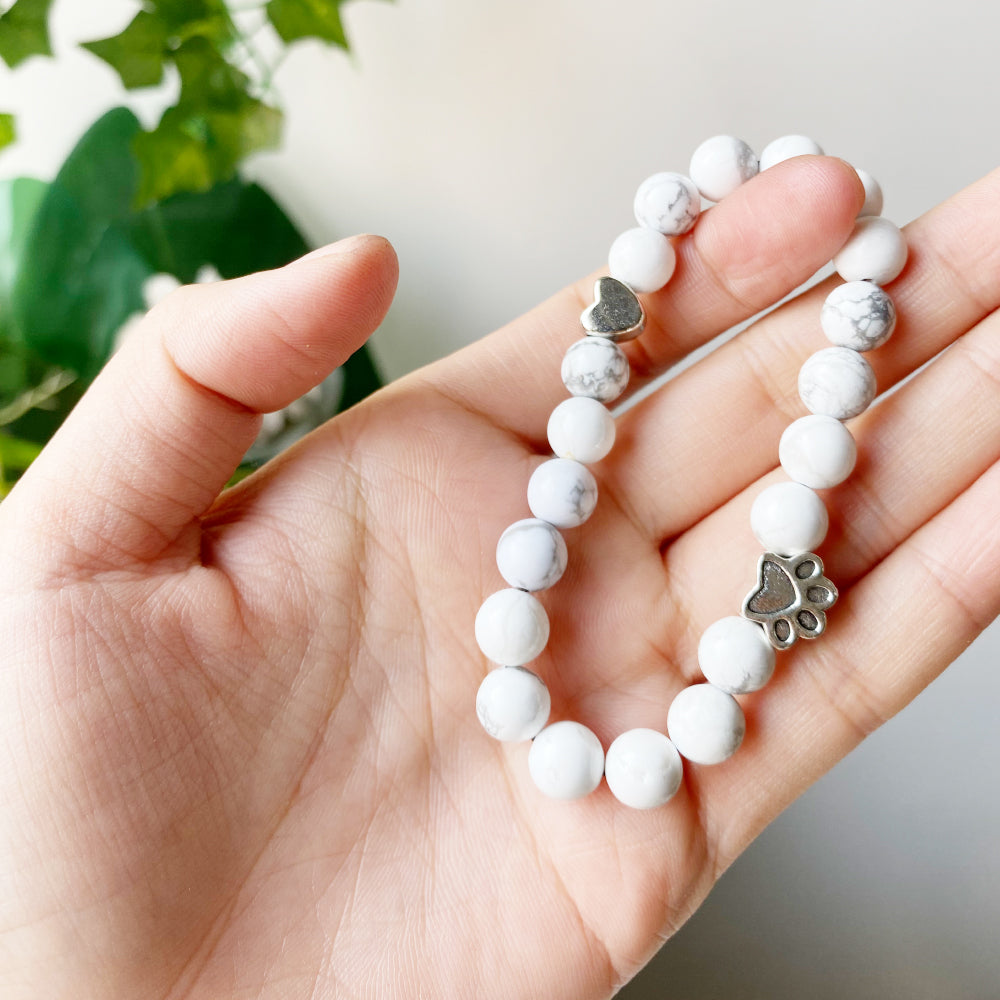 ハンドメイドパウナナチュラルストーンブレスレット（ハートチャーム付き）