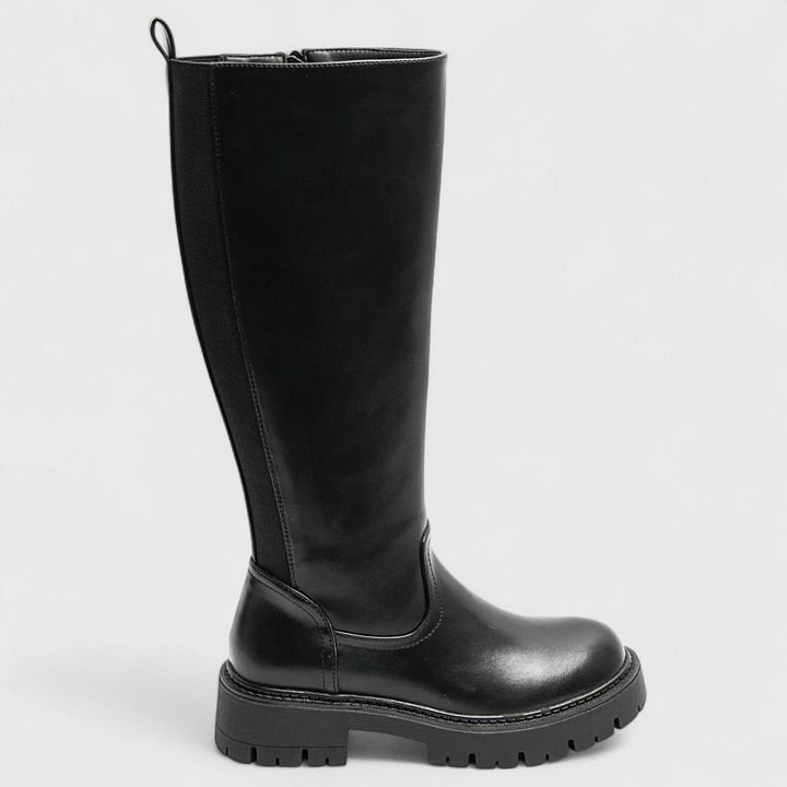 Ylva™ – Classic Black Boots