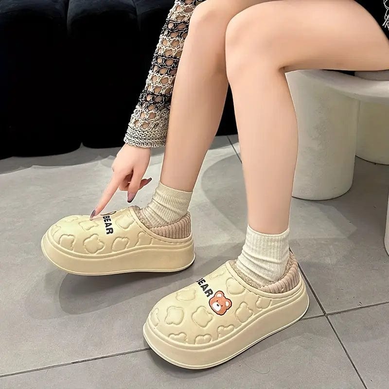 イルバニア - 裏地が豪華な防水スリッパ