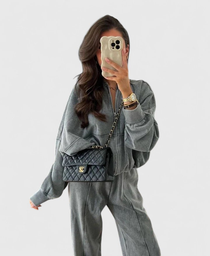 オリヴェラ | 快適なセーター＆パンツ