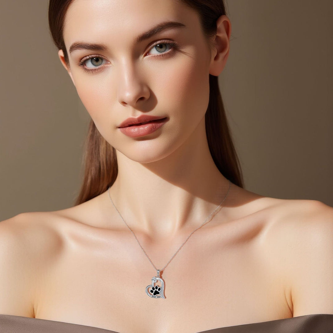 「ハート＆パウネックレス - 忠実な友との思い出」
