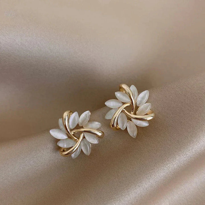 オパリン | オパールペタルスタッド イヤリング