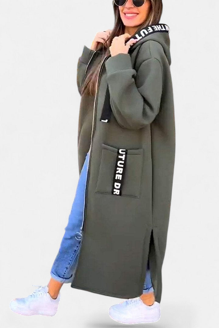 "エレガントなフード付きロングコート