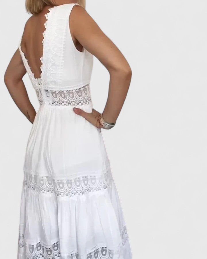 アレナ | エレガントなミディドレス