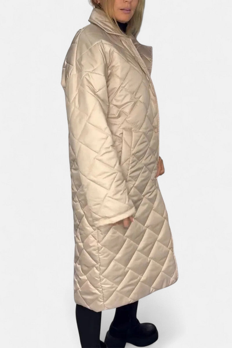 オフィラ – レオパードライニング付きキルティングコート