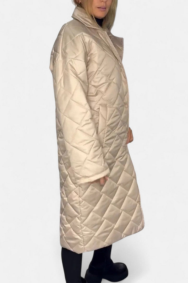 オフィラ – レオパードライニング付きキルティングコート