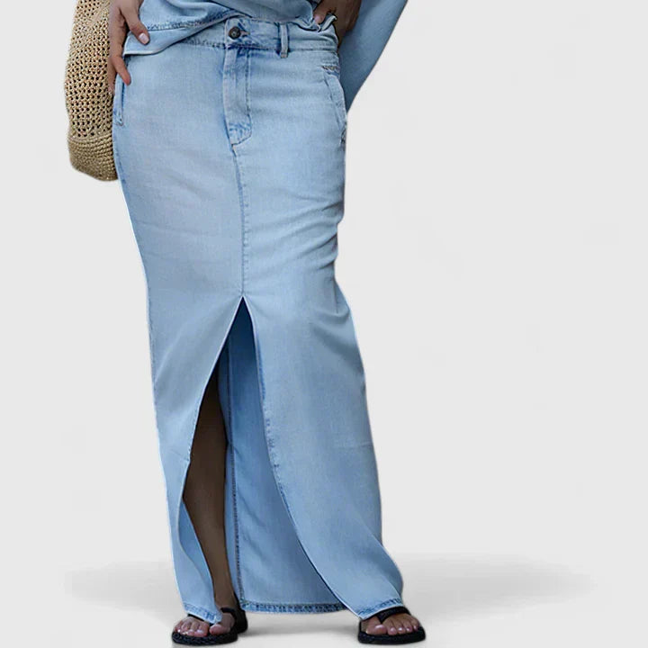 アヴァリーン | エレガントマキシスカートコーデ